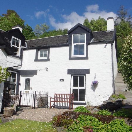 Twostones Self Catering Cottage Аррочар Экстерьер фото