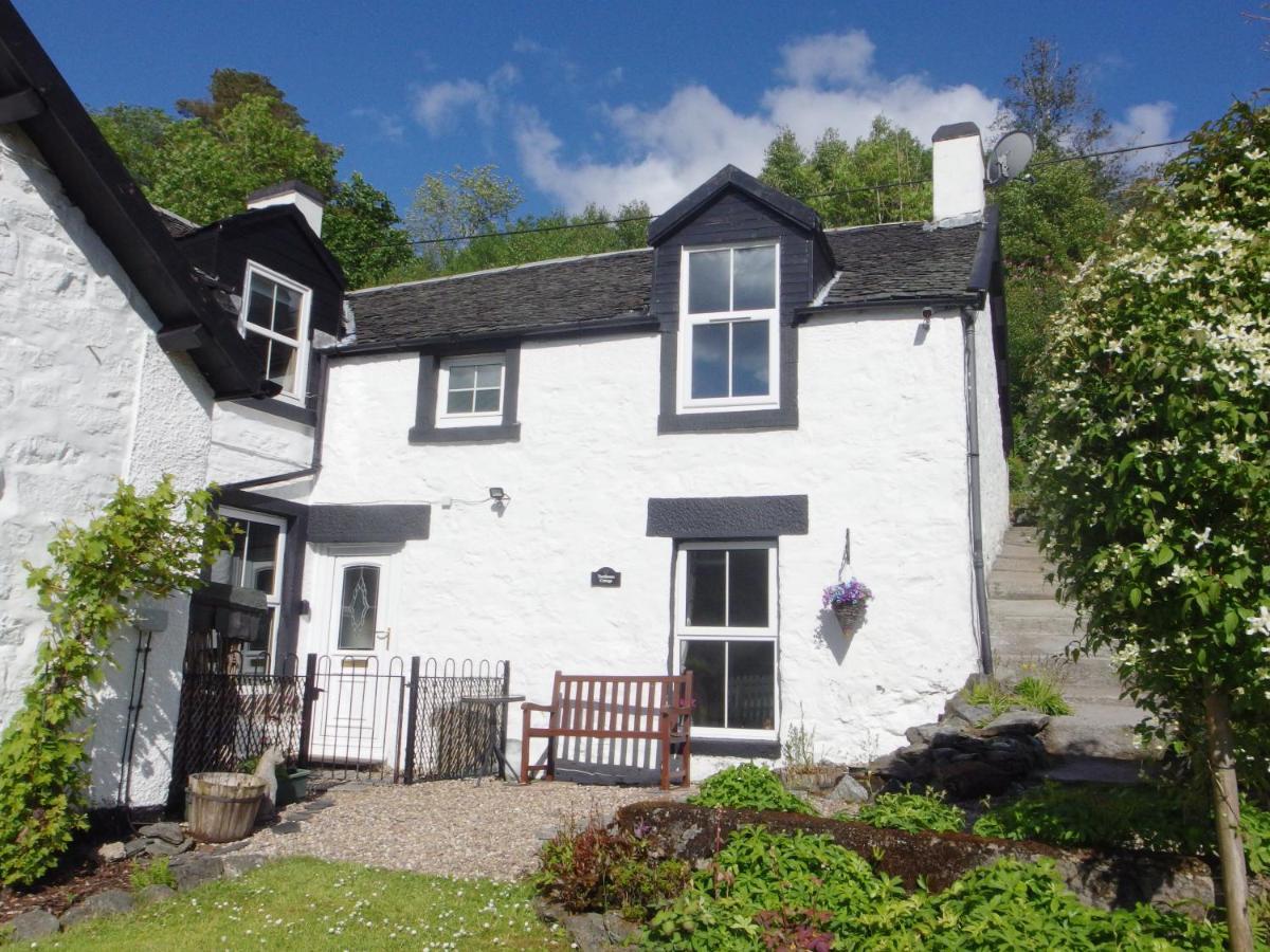 Twostones Self Catering Cottage Аррочар Экстерьер фото