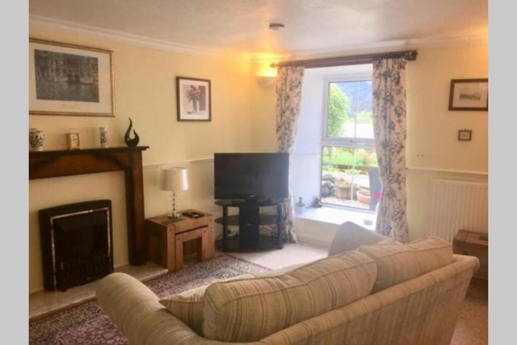 Twostones Self Catering Cottage Аррочар Экстерьер фото